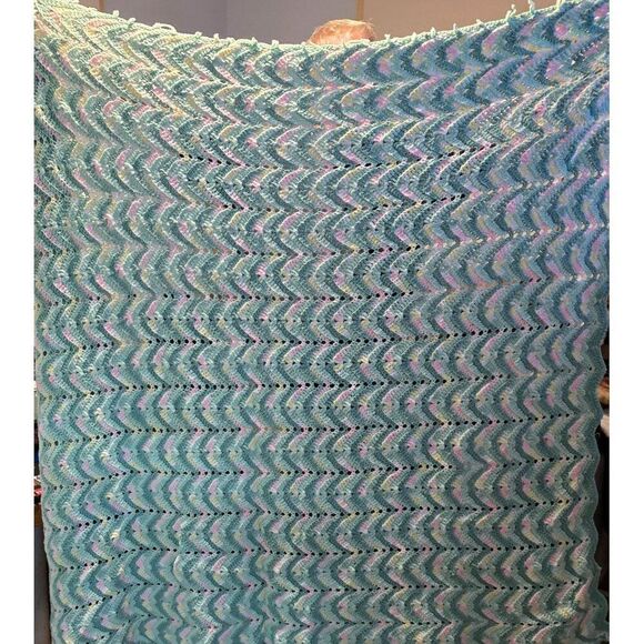 Handmade Crochet Blanket With Zigzag Pattern light & dark green pink & yellow - Picture 2 of 2